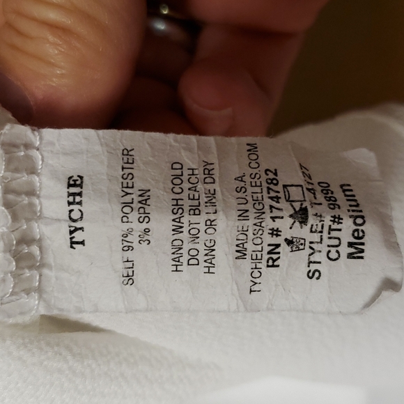 Tyche woman's blouse,  size med - Picture 3 of 4
